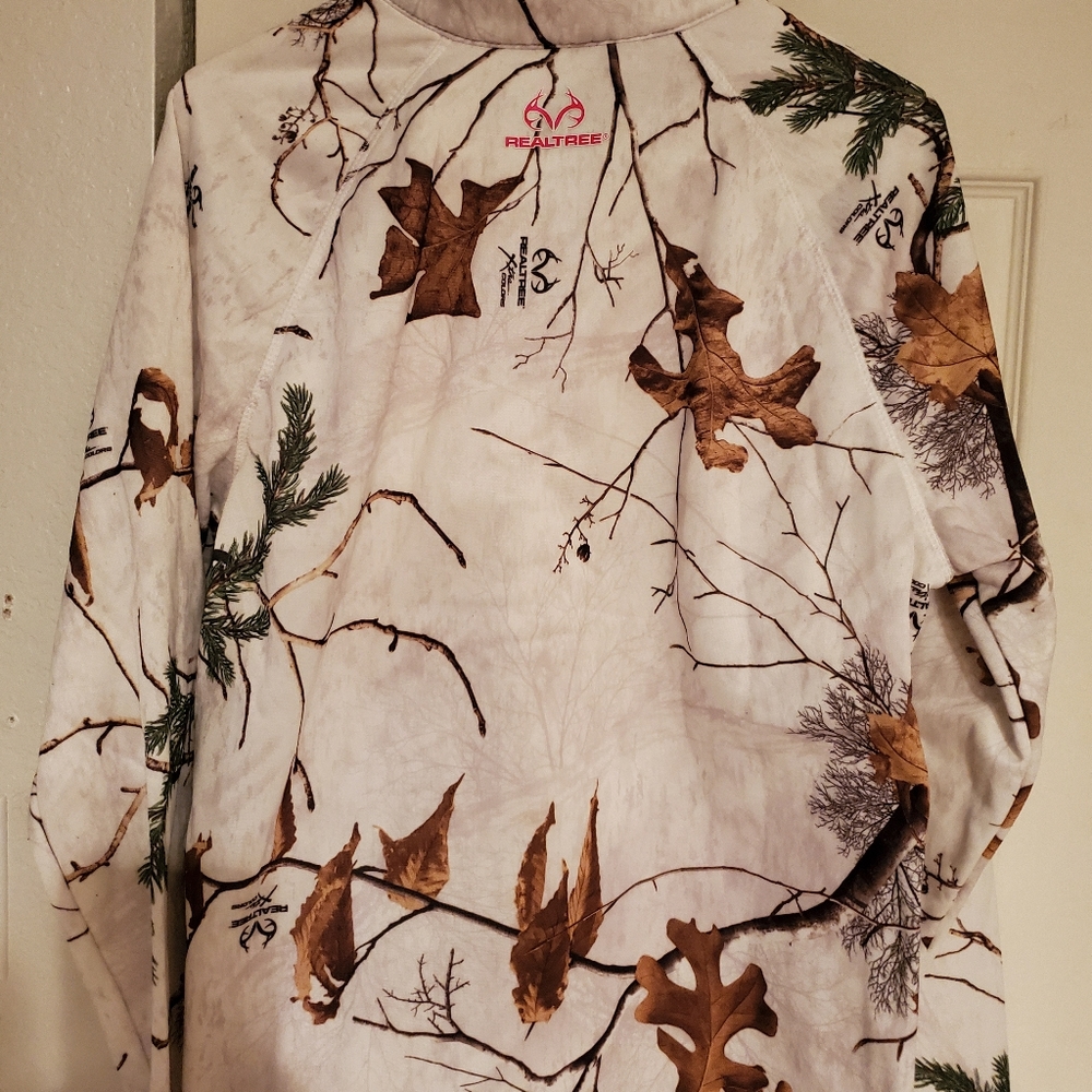 Realtree pullover - Picture 3 of 4